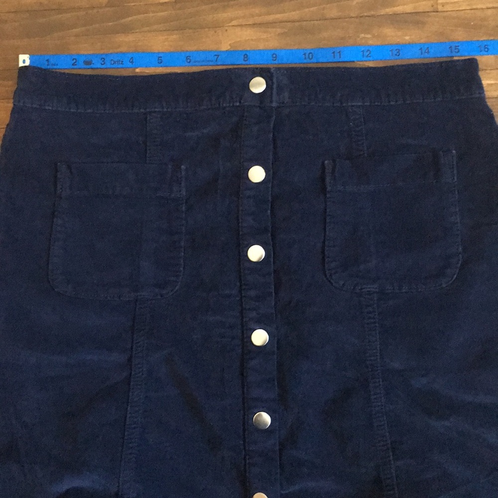 Urban outfitters mini skirt - Picture 9 of 10